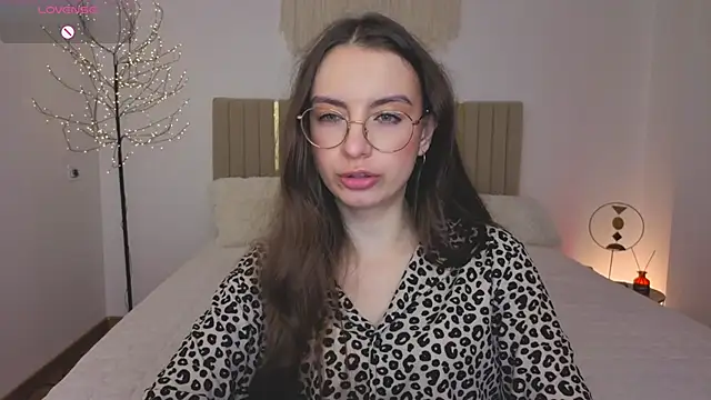 Real_cutie1 webcam