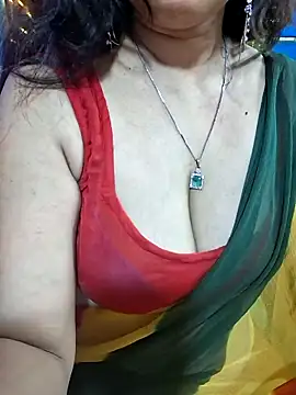alinaarora webcam