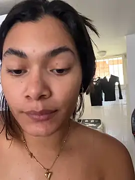 Sweetroseof webcam