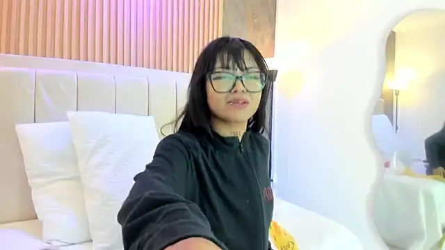 malory_winehouse webcam