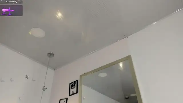 conny__curly webcam