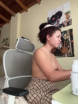 GabriSaenz webcam