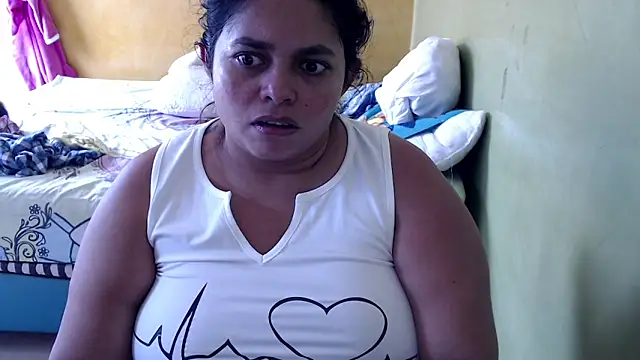 yulieth_bbw webcam