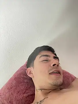 Daddyhhome webcam
