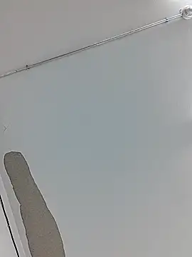 Lucy_1_roso webcam