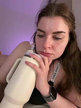 EllyNora webcam