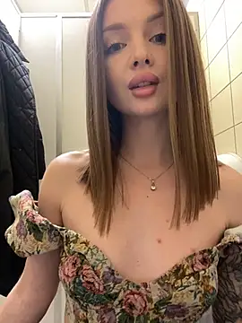 krismagnoly (F young) - MAKE MY PUSSY WET AND HAPPY IN PUBLIC