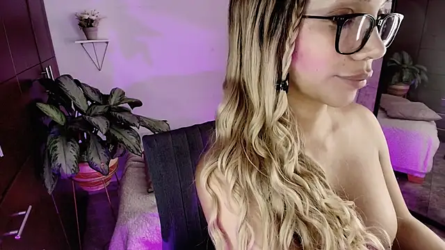 Dahnia_cruz webcam