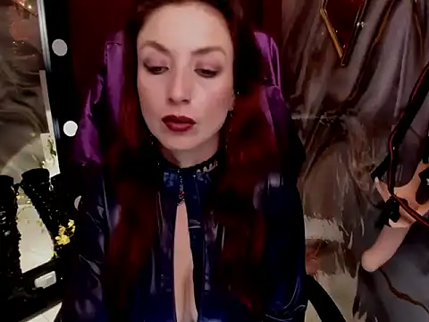 Queenscarlettsecret webcam