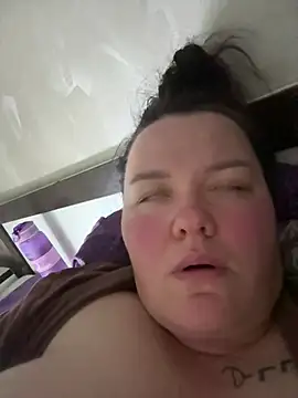 SunnyLeila2101 webcam