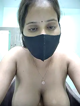 LovelyNidhi webcam