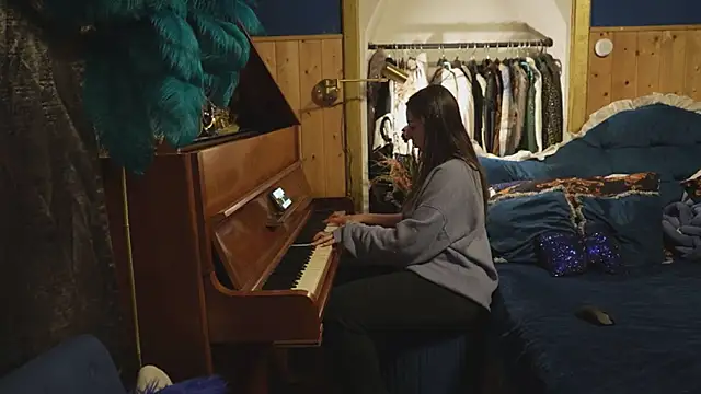 VanessaDoyle webcam