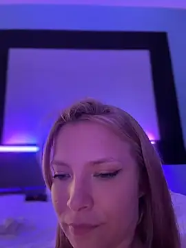 AnastasiaAniess webcam