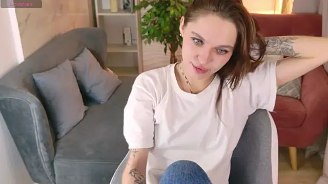 ChloeSunny webcam