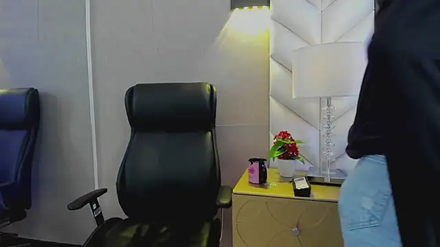 ChloeHarper_ webcam