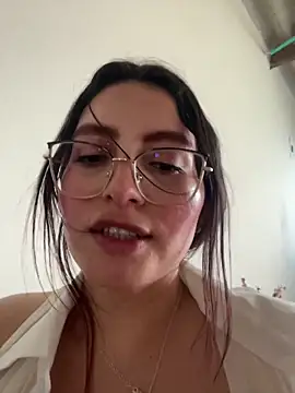 VioletPearson webcam