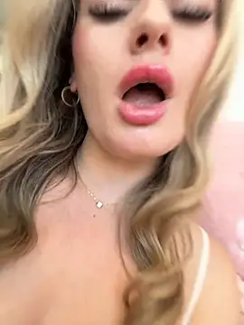 LoveShae_ webcam