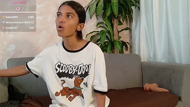 YuliethPetite webcam