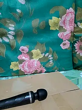 Bee___breastmilk webcam