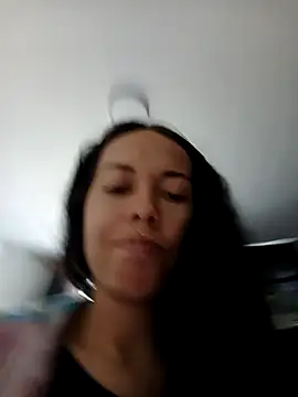 MiaForever1 webcam