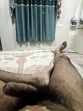 Tall_Hairy_Man webcam
