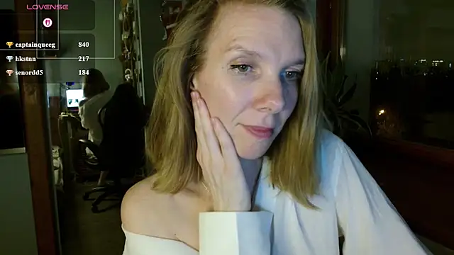 Daisy_Lovely webcam