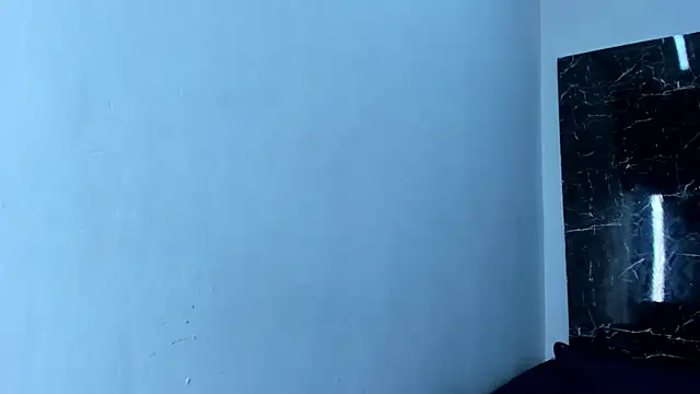 Maddie_01 webcam