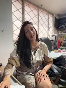 Modella: SALOME_KORLAND