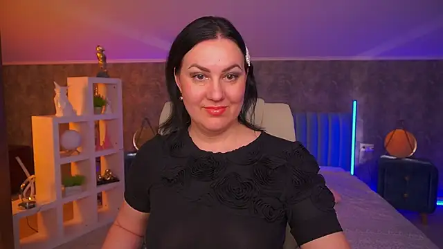 VelvetLuck webcam