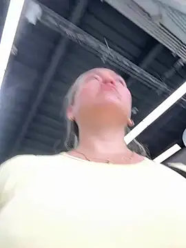 danielavegax (G young) - LÍA SUCKS MY TITS❤️