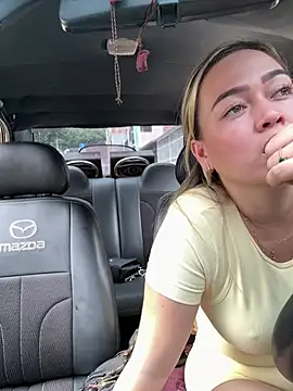 danielavegax (G young) - LÍA SUCKS MY TITS❤️
