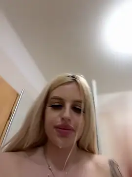 Steffi_Snowbunny webcam