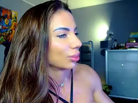 Alesyamuscledoll@xh webcam