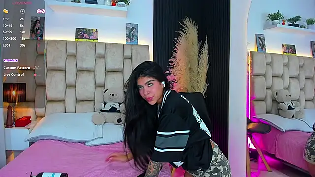 little_sophie18 webcam