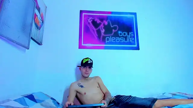 Pleasure_boys_hot webcam