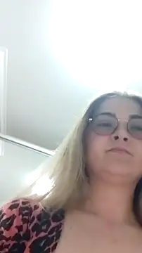 pussyCat_t webcam
