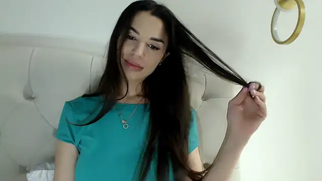 Mika_Gold webcam