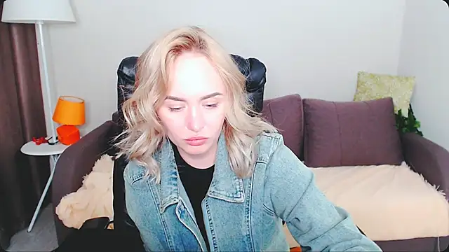LiluMoon__ webcam