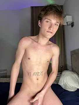 TwinksNextDoor webcam