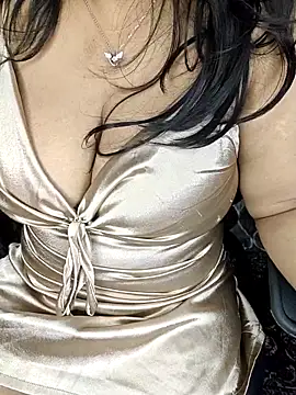 Curvy_Pooja webcam
