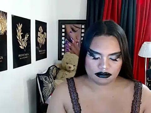 TSbrianaHugeCock webcam