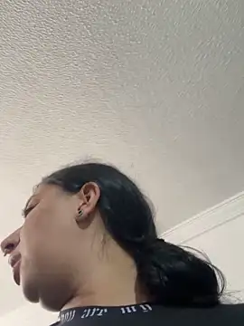 Abril_Luv webcam