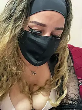 mari_layali webcam