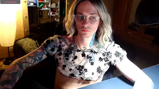 Julia_dolls webcam