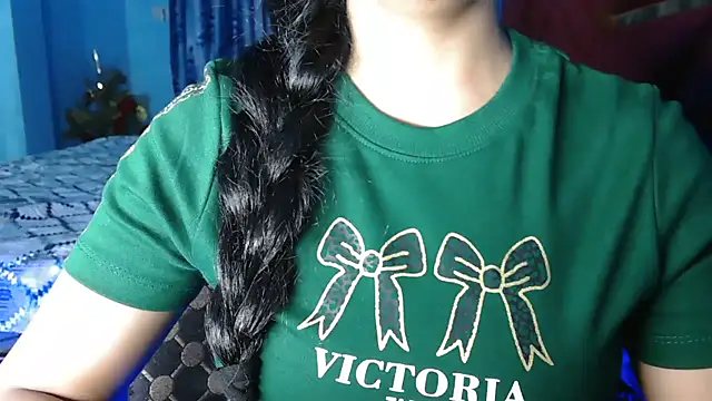 Cuteangle1 webcam