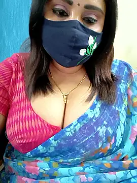 Queenflowerr webcam