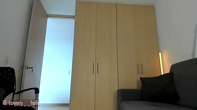 Hornyholly__ webcam