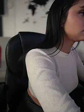 Isabella-Teen webcam