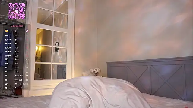 MarieCalligaro webcam