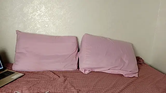 CharlotteKiss_ webcam